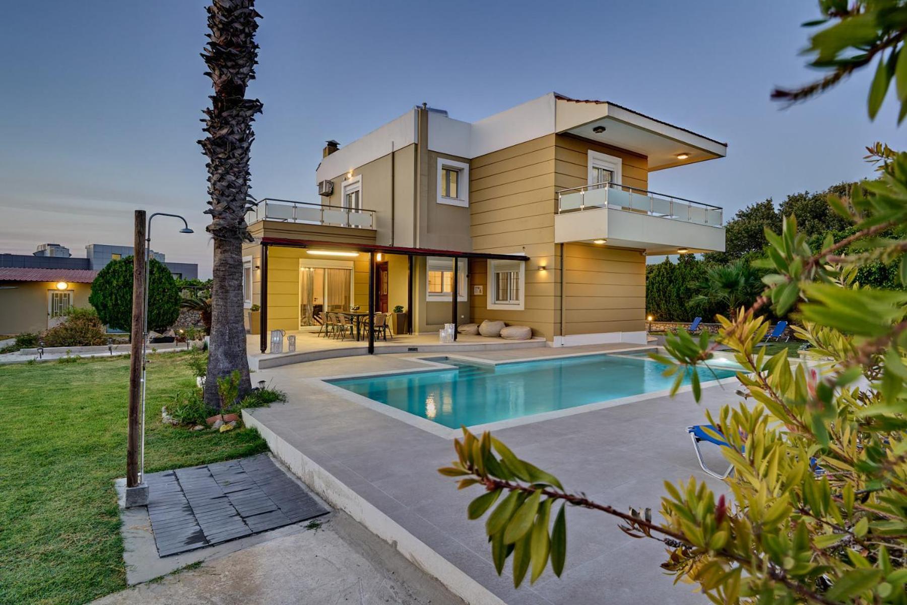 Gia's Luxury Villa Asgourou